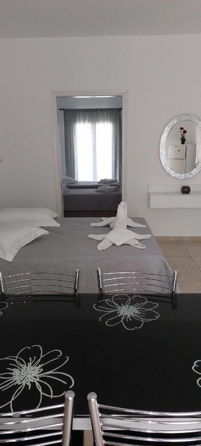 Villa Tania R Firostefani Esterno foto