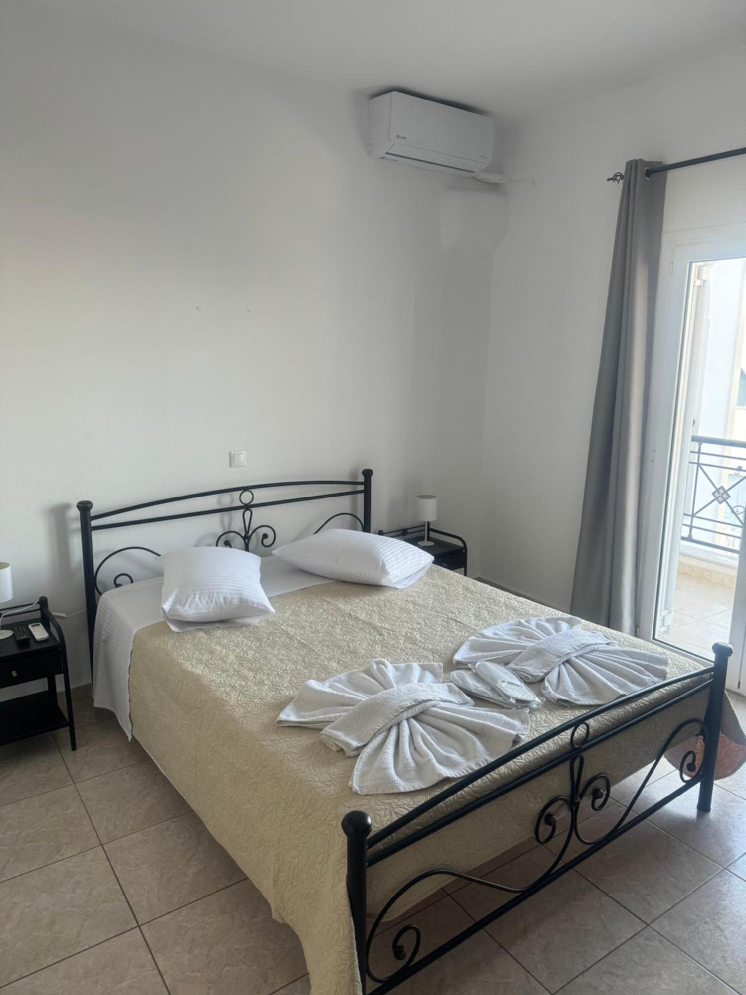 Villa Tania R Firostefani Esterno foto